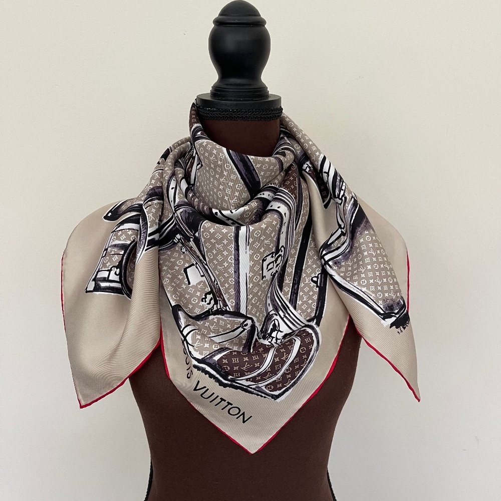 Louis Vuitton Scarf Trunks Monogram Beige Brown Silk Wrap - Picture 11 of 14